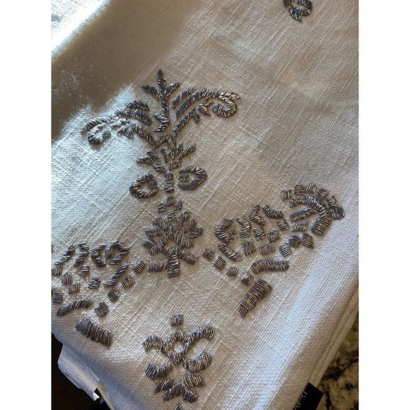 New Set/2 Tahari Home Winter White Snowflake Pillow Cover 22” like pottery barn - Picture 2 of 6